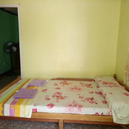 Xylla Guesthouse Сикиджор Екстериор снимка